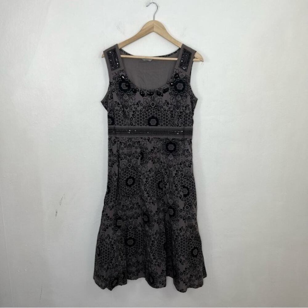 per una Marks & Spencer Black Gray Floral Embellished Sequin Sleeveless Dress